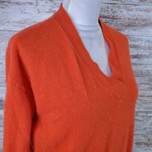 Cashmere Charter Club Luxury Orange Long Sleeve V-Neck Cashmere Pullover Sweater - Picture 3 of 8